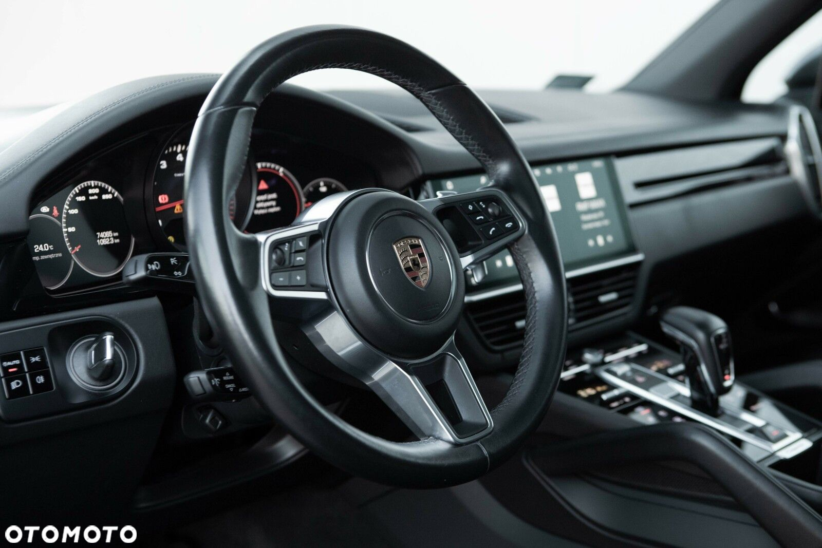 Porsche Cayenne - 21