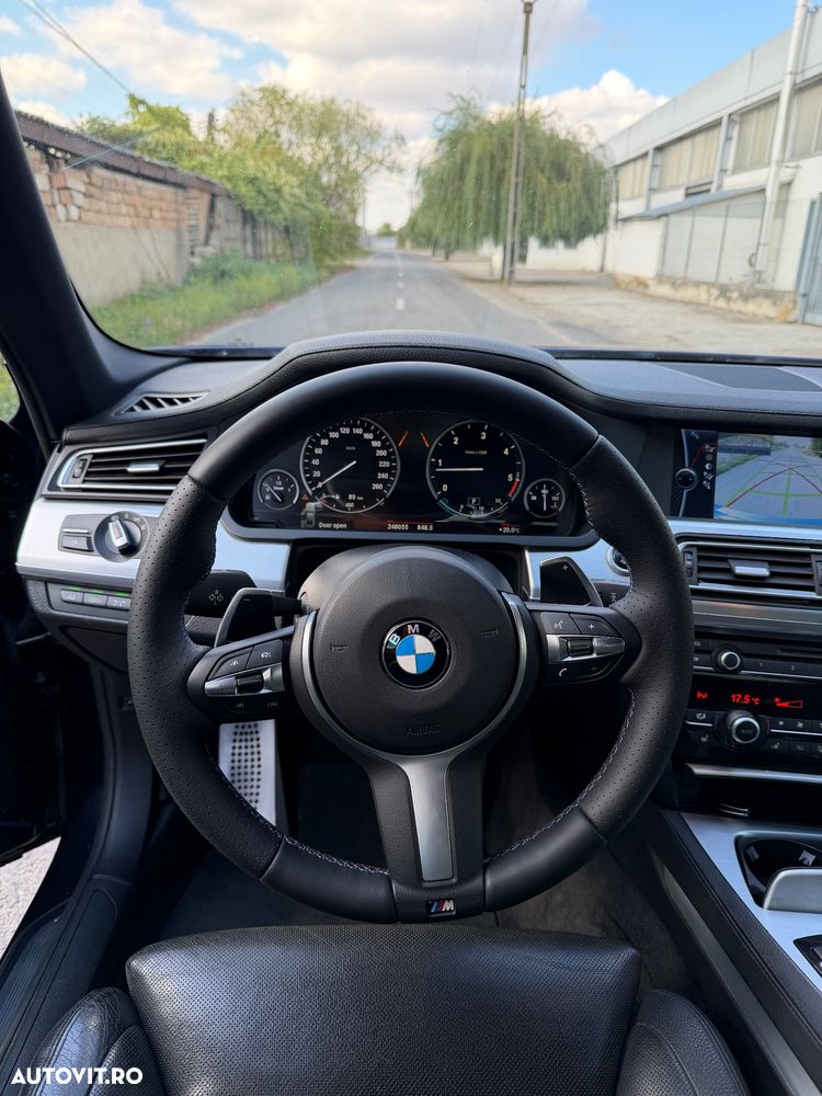 BMW 7 Series 2010 photo 5