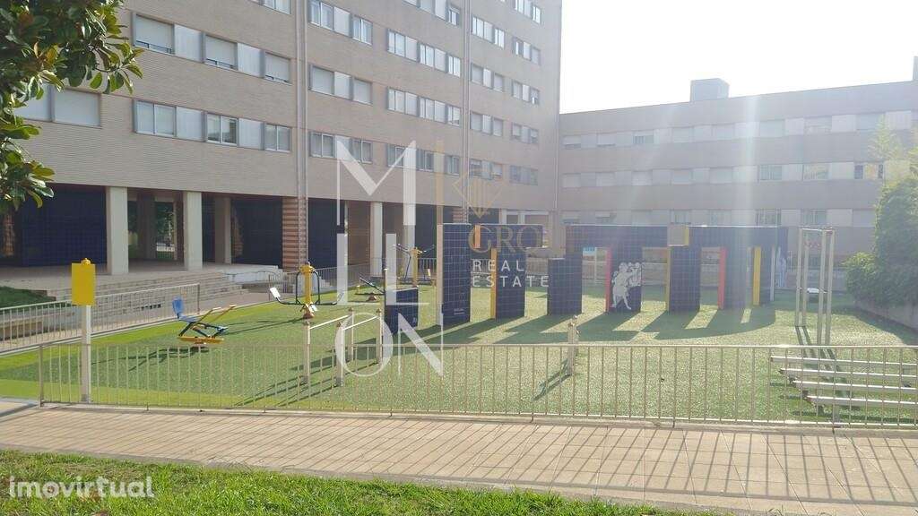 Terreno a 5 min. do H.S.João - Grande imagem: 3/4