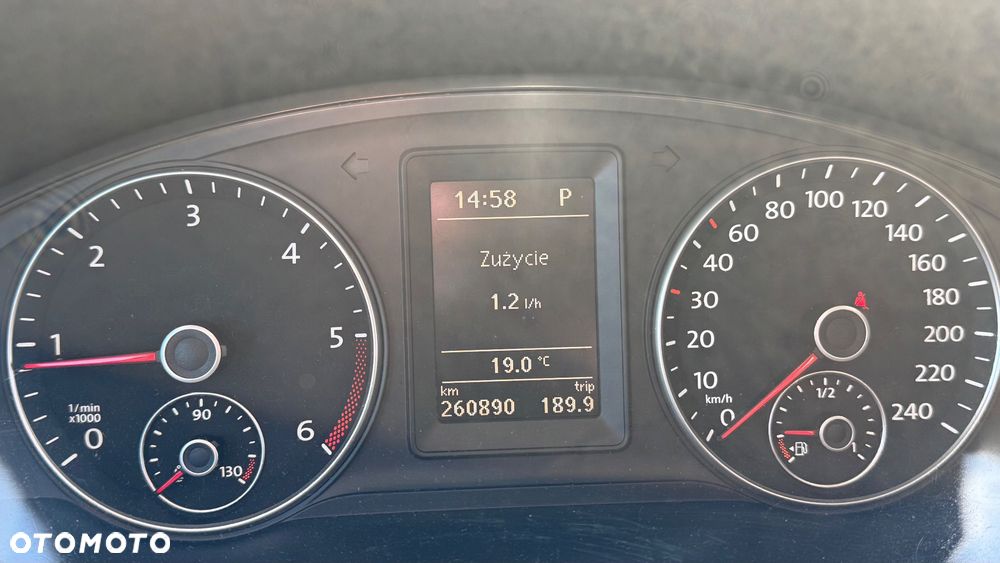 Volkswagen Multivan - 10