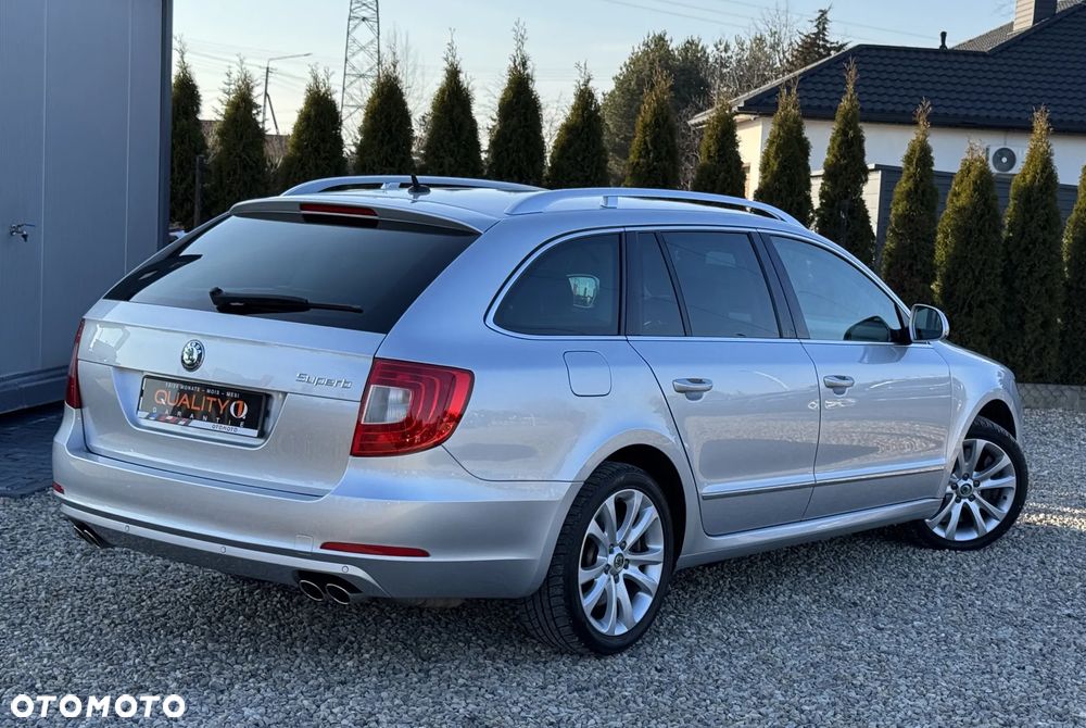 Skoda Superb 3.6 V6 4x4 DSG Elegance - 11