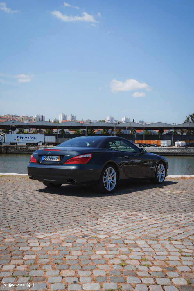 Mercedes-Benz SL 350 Standard - 33