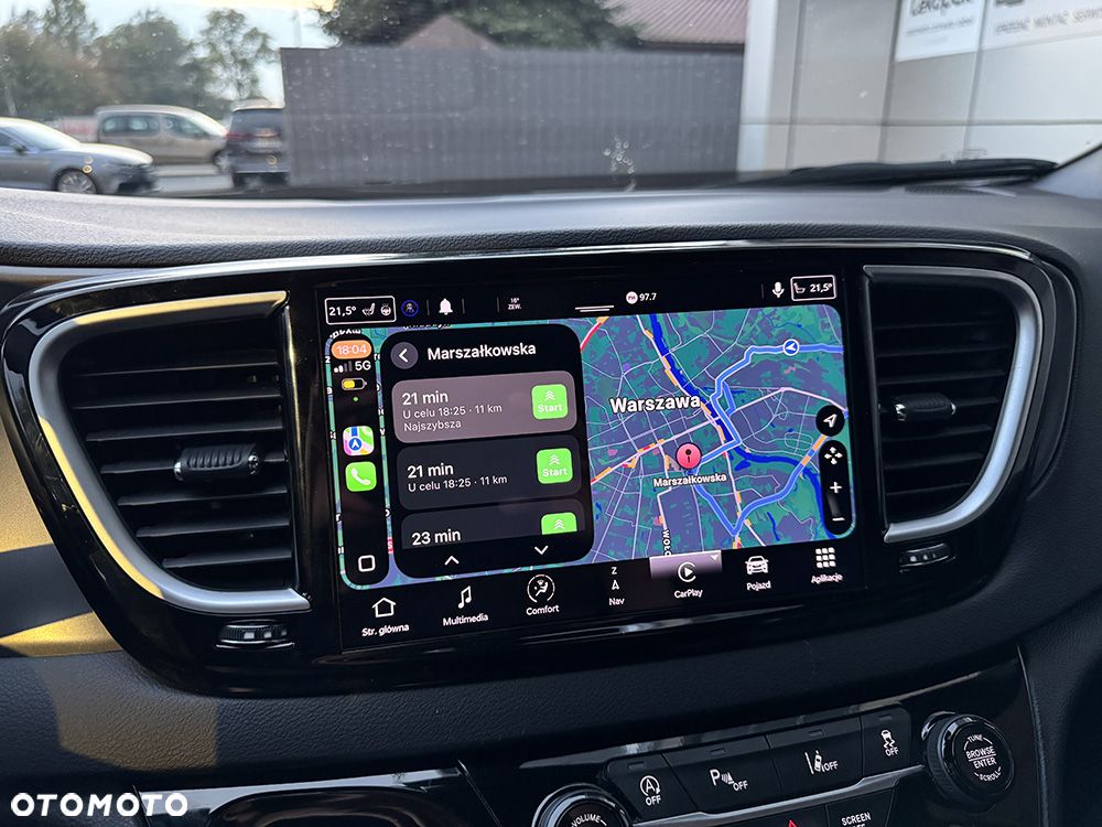 Chrysler Pacifica - 36