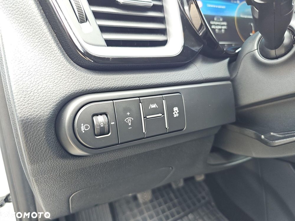 Kia XCeed 1.5 T-GDI Business Line - 36