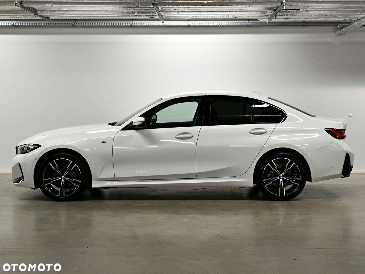 BMW Seria 3 320d M Sport - 2