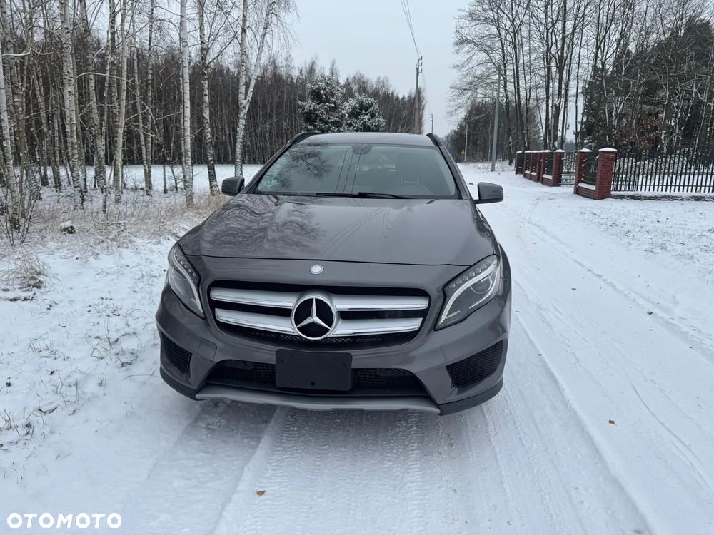 Mercedes-Benz GLA 250 4Matic 7G-DCT AMG Line - 4