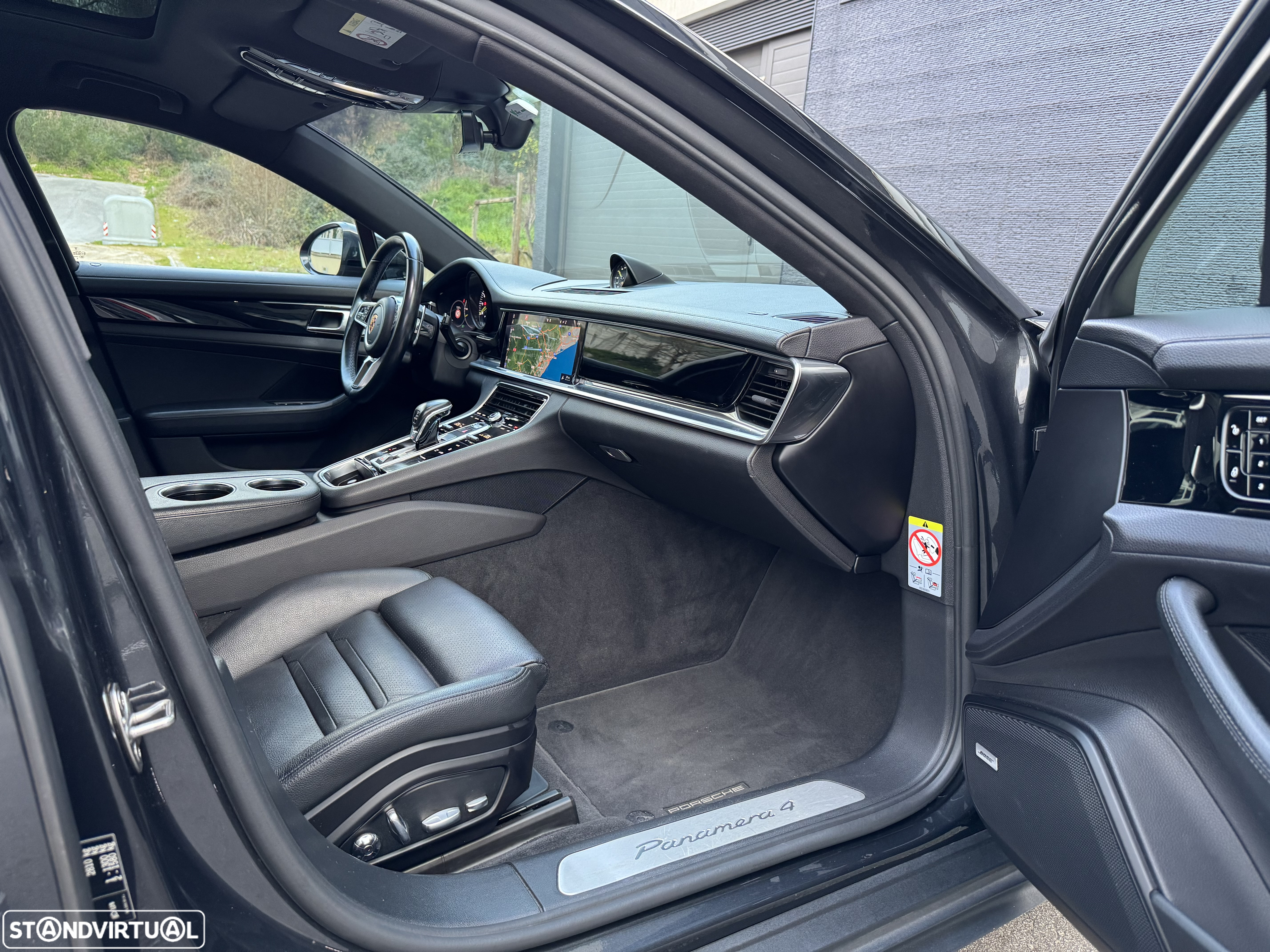 Porsche Panamera Sport Turismo 4 E-Hybrid - 22