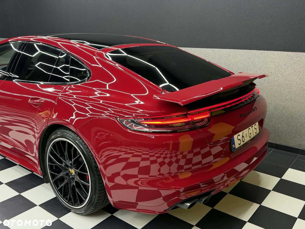 Porsche Panamera GTS GPF - 4