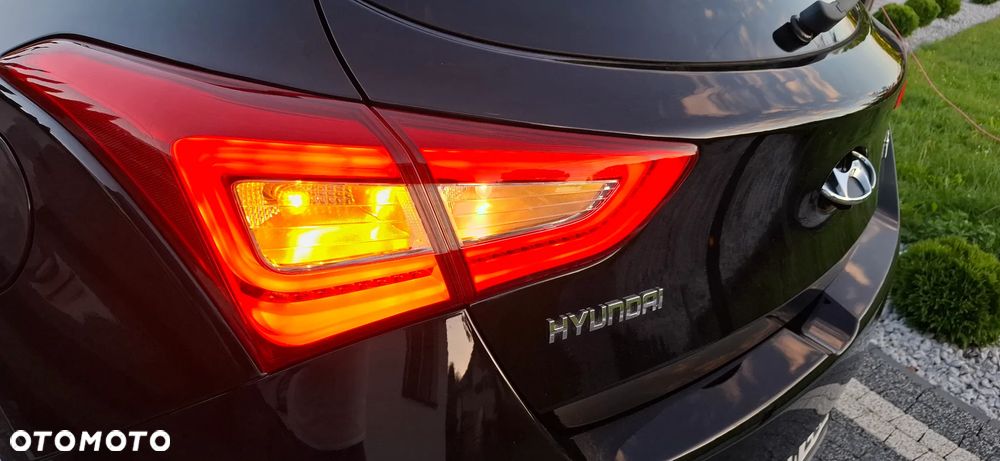 Hyundai i30 1.6 CRDI Passion Plus - 12