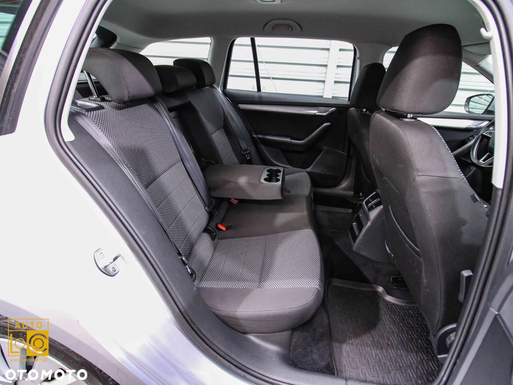 Skoda Octavia 1.6 TDI Ambition - 11