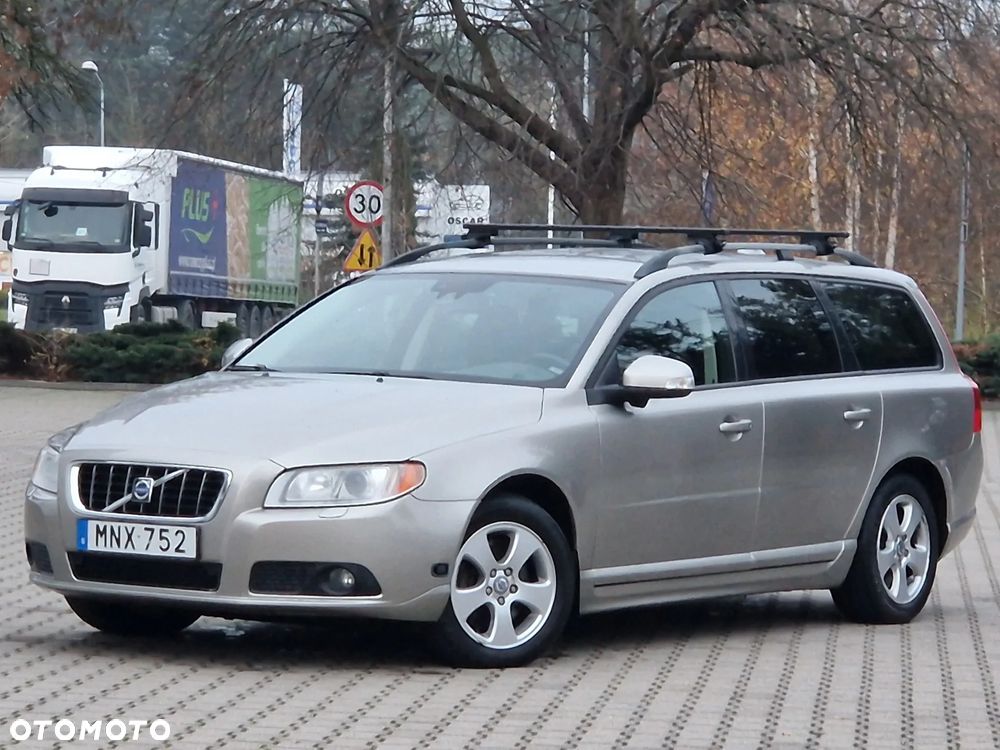 Volvo V70 2.5T AWD Summum