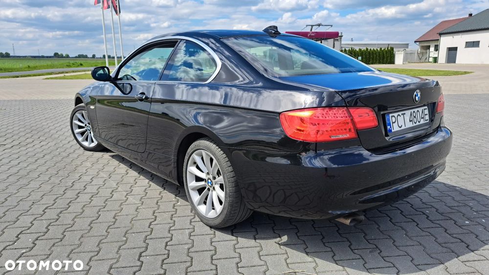 BMW Seria 3 320d - 6
