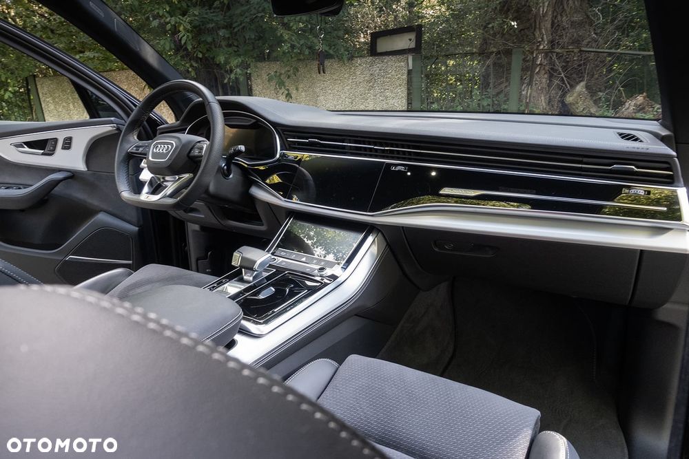 Audi Q7 - 6