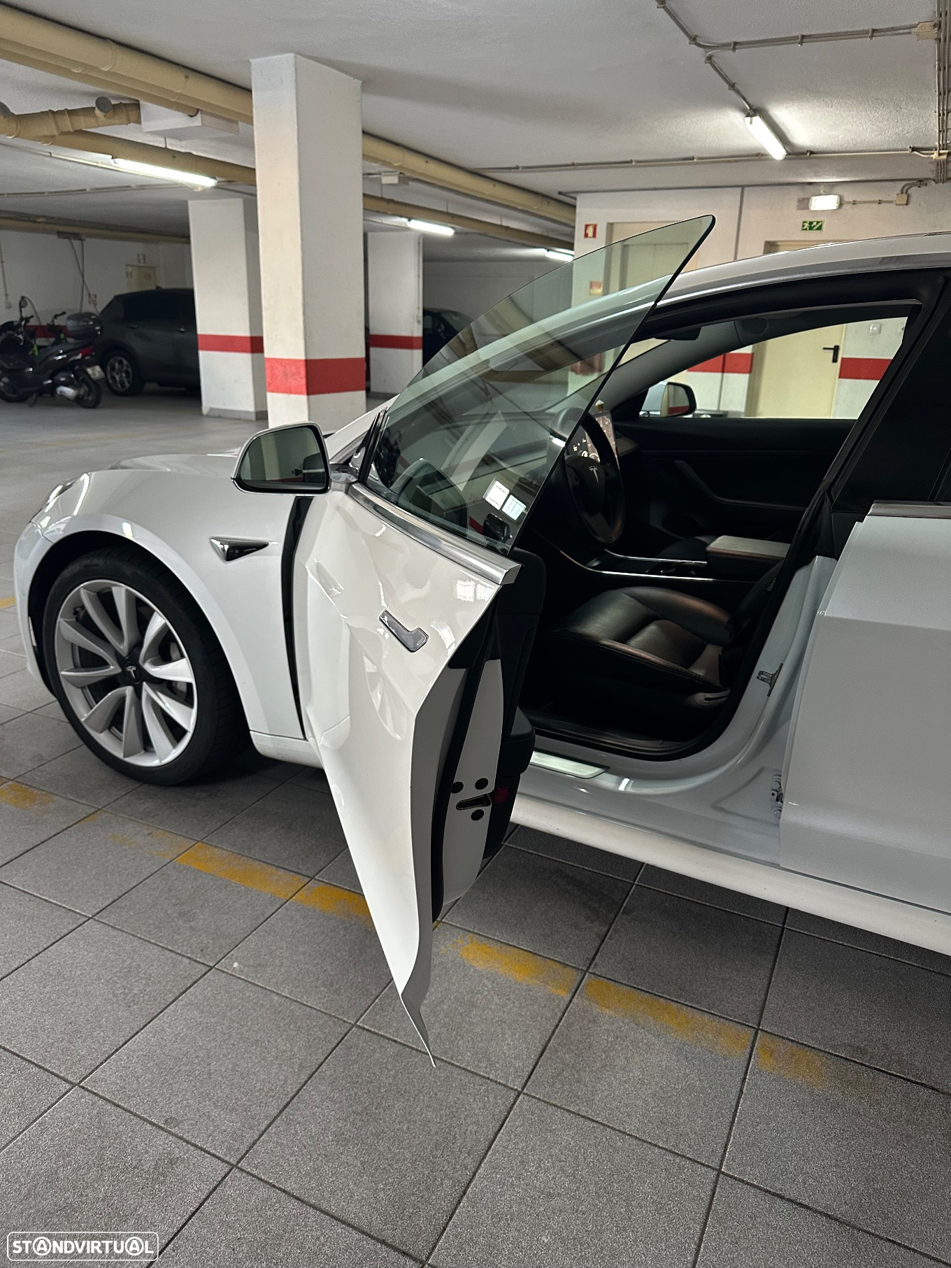 Tesla Model 3 Long Range AWD Dual Motor - 30