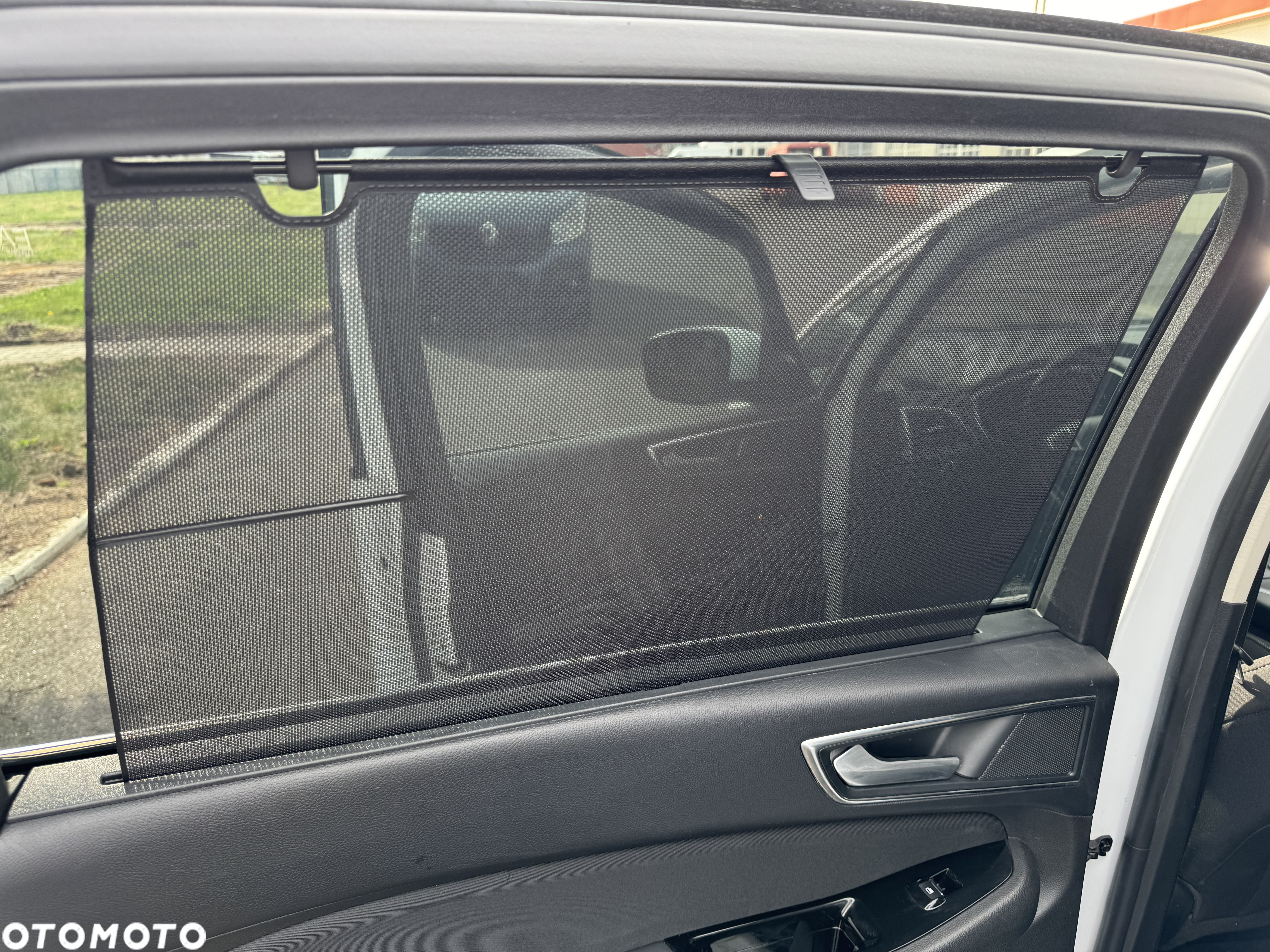 Ford S-Max - 19