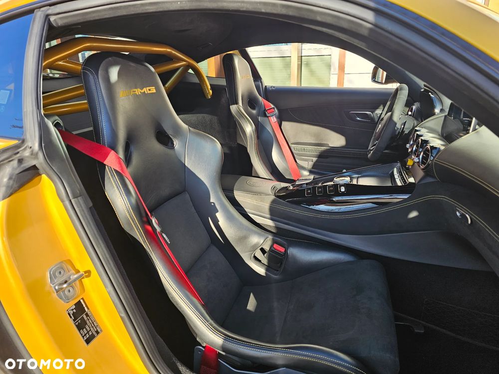 Mercedes-Benz AMG GT R - 17