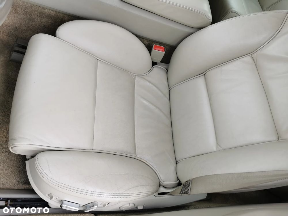 Audi A8 4.2 TDI Quattro - 12