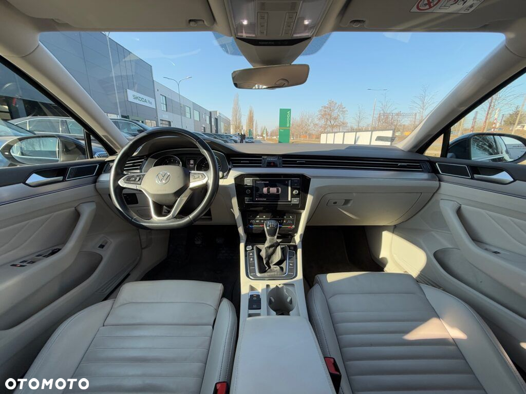 Volkswagen Passat 1.5 TSI EVO Elegance - 15