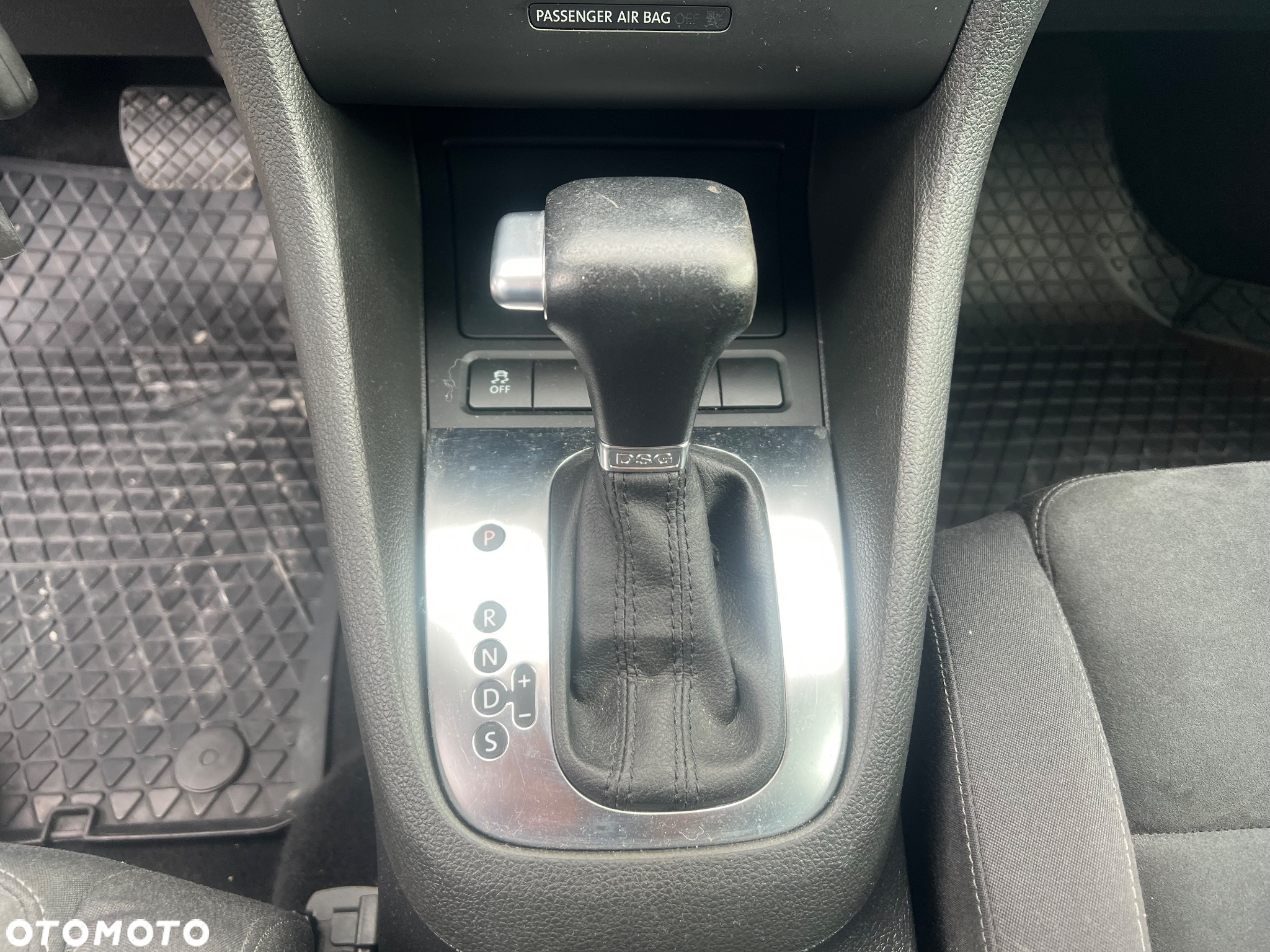 Volkswagen Golf VI 1.4 TSI Comfortline DSG - 17