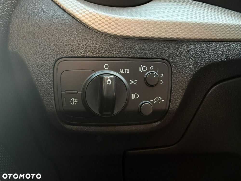 Audi Q2 30 TFSI - 17