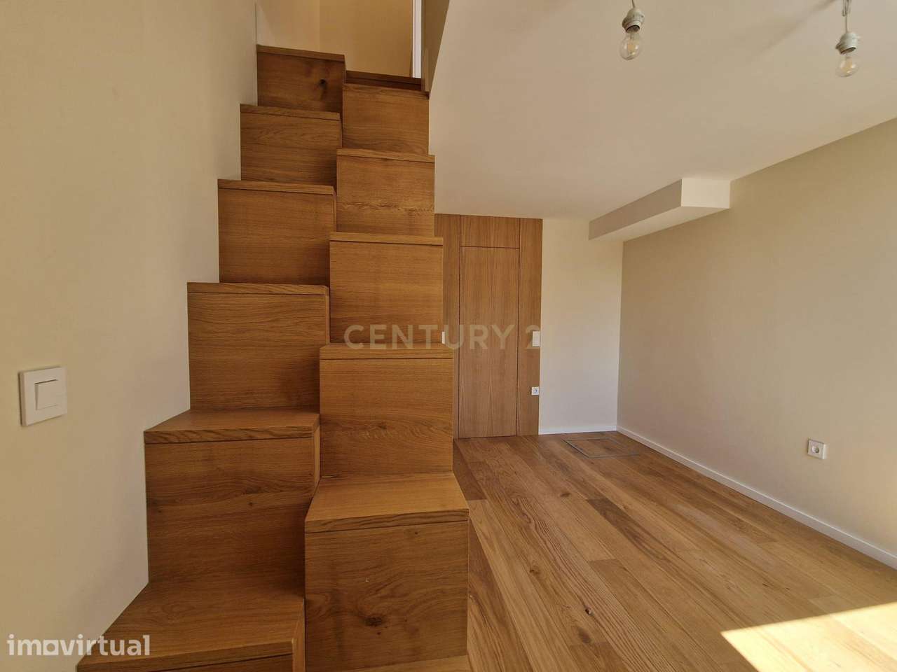 Moradia T2 Novo - Largo da Fontinha Centro Porto - Grande imagem: 4/28