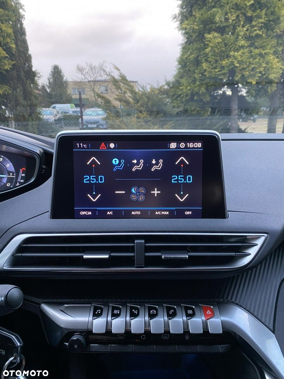 Peugeot 3008 - 23