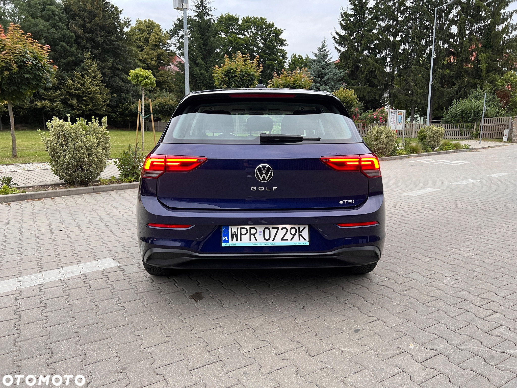 Volkswagen Golf - 10