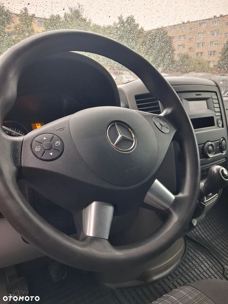 Mercedes-Benz Sprinter - 9