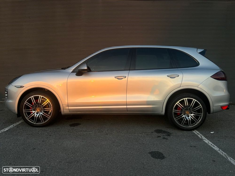 Porsche Cayenne - 5