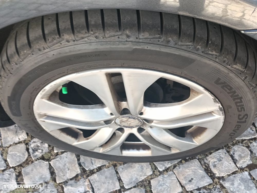 Mercedes-Benz E 250 CDi Avantgarde BE Auto. - 17