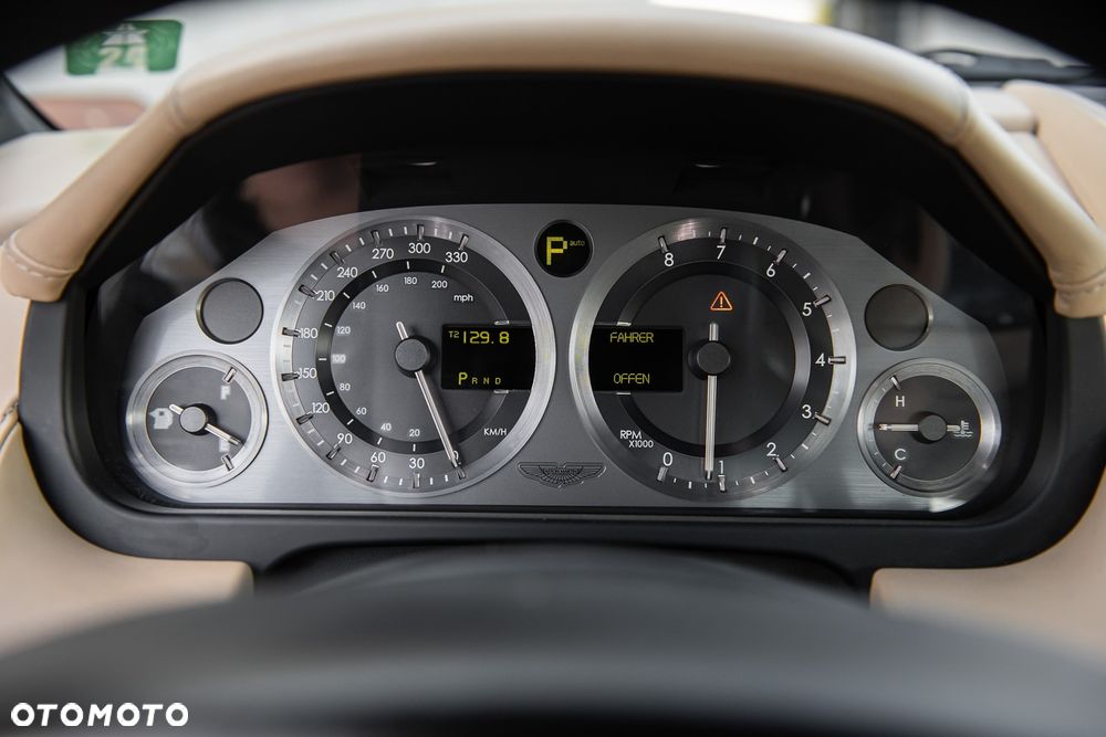 Aston Martin DB9 Touchtronic - 21