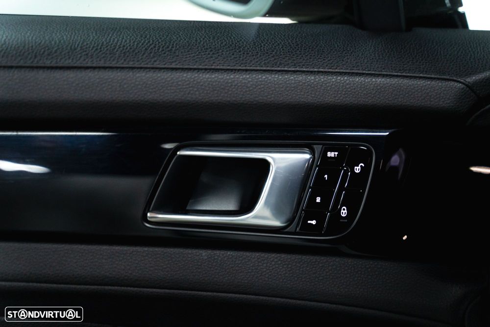 Porsche Panamera 4S - 7