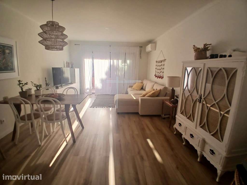 Apartamento T0 com varanda - São João da Caparica - Grande imagem: 3/23