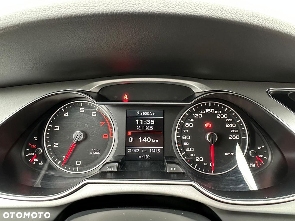 Audi A4 Limousine 1.8 TFSI S line Sportpaket - 33