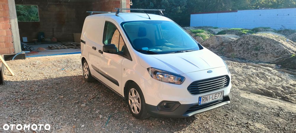 Ford Transit Courier - 1