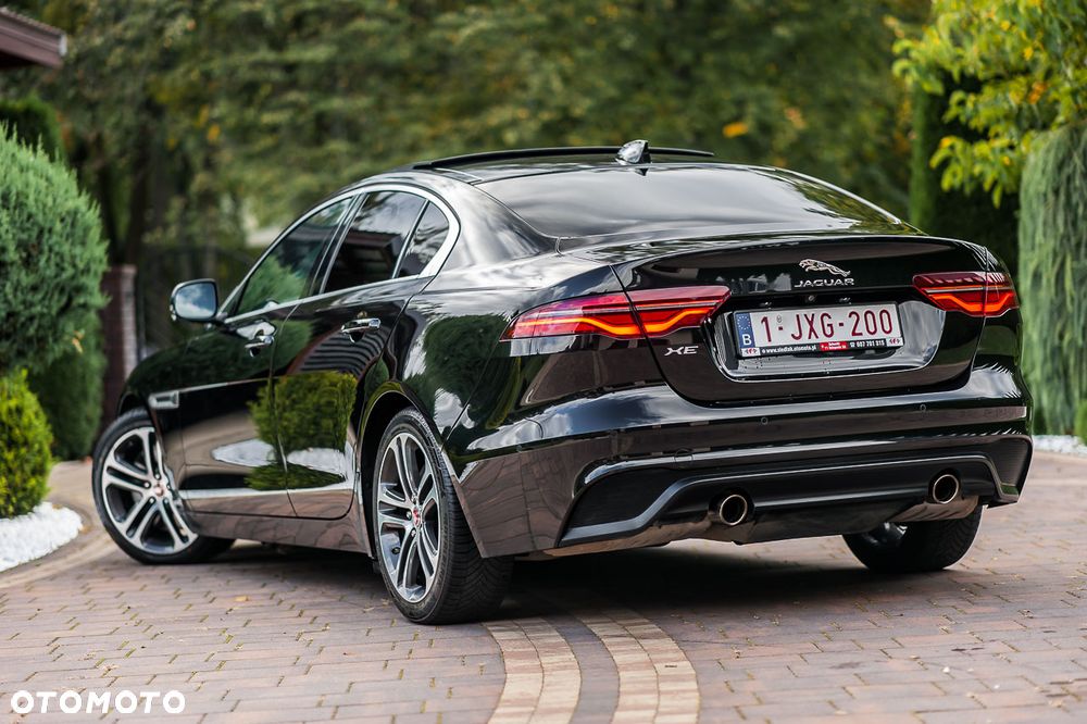 Jaguar Xe 2021 photo 5