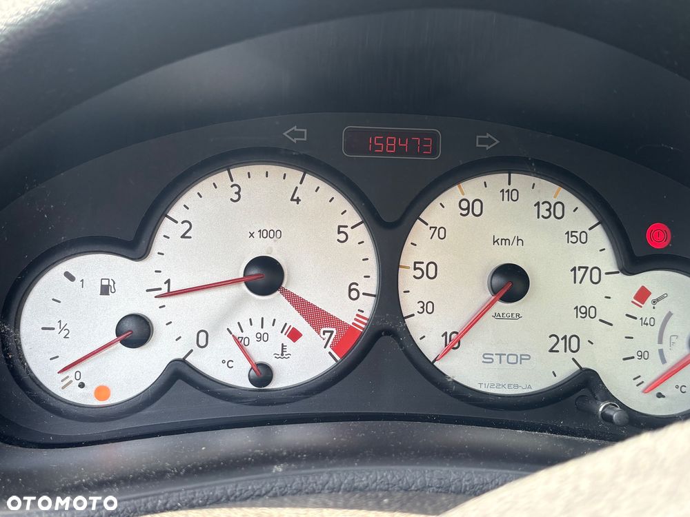 Peugeot 206 CC 110 - 8