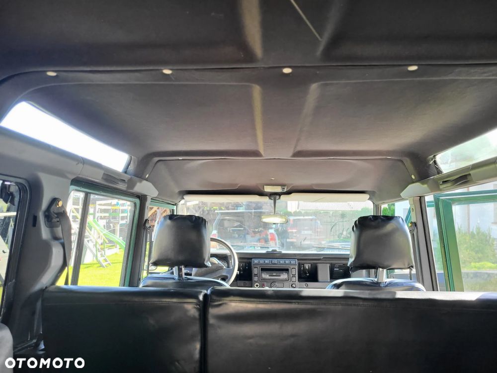 Land Rover Defender - 10