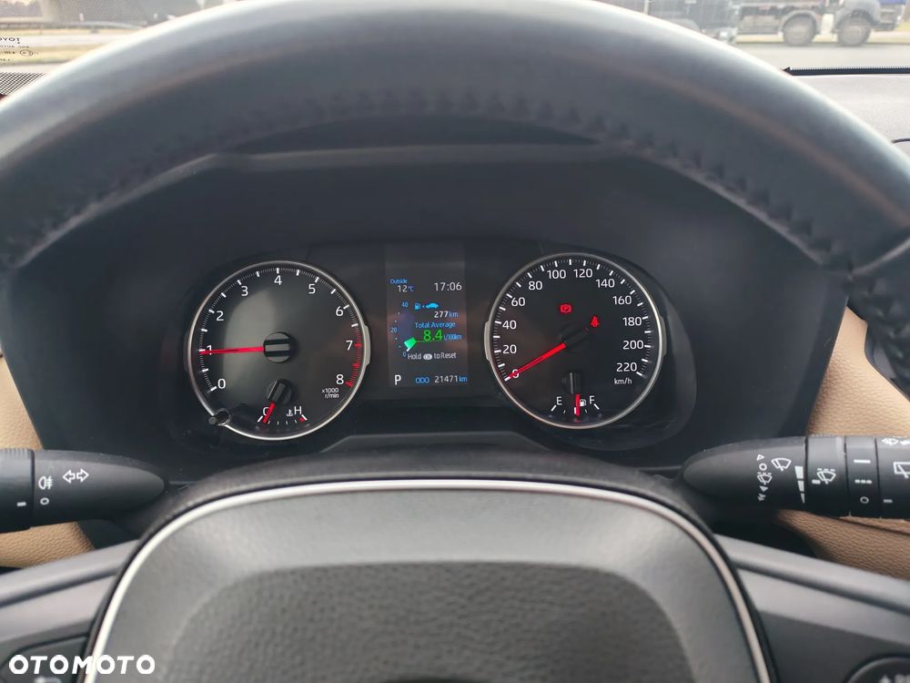 Toyota RAV4 - 10