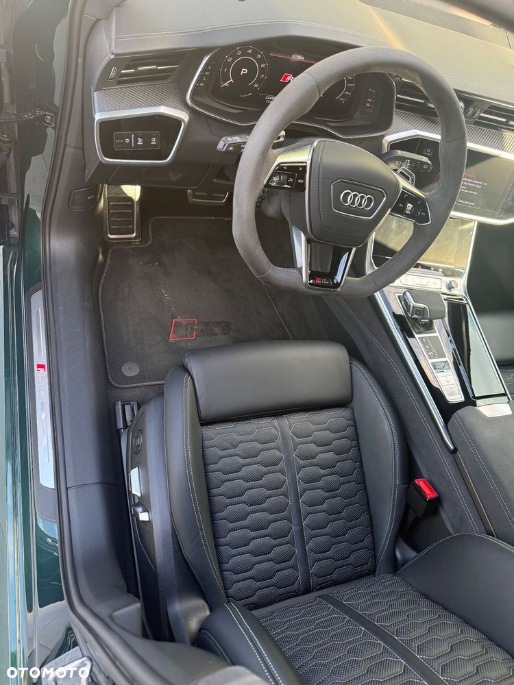 Audi RS6 Avant - 12