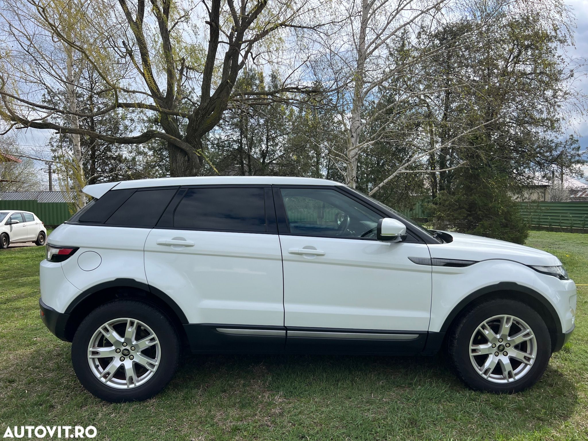 Land Rover Range Rover Evoque - 1