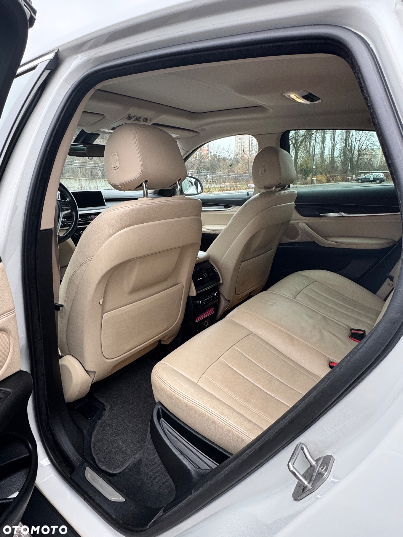 BMW X6 xDrive35i - 12
