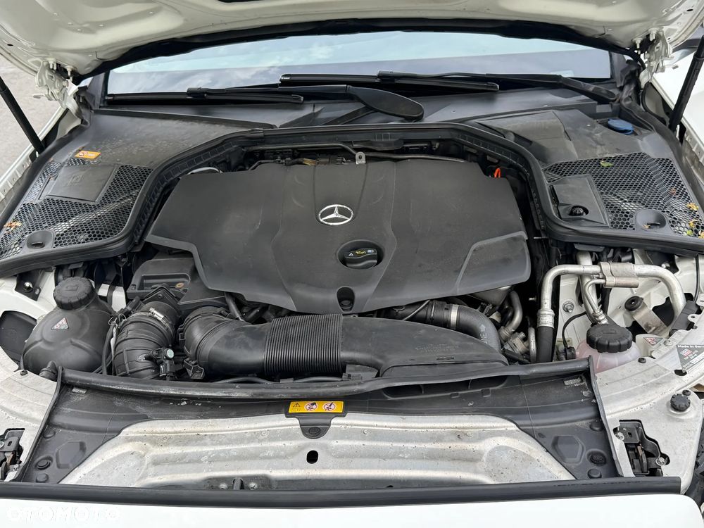 Mercedes-Benz Klasa C 220 CDI BlueEff Edition Classic - 11
