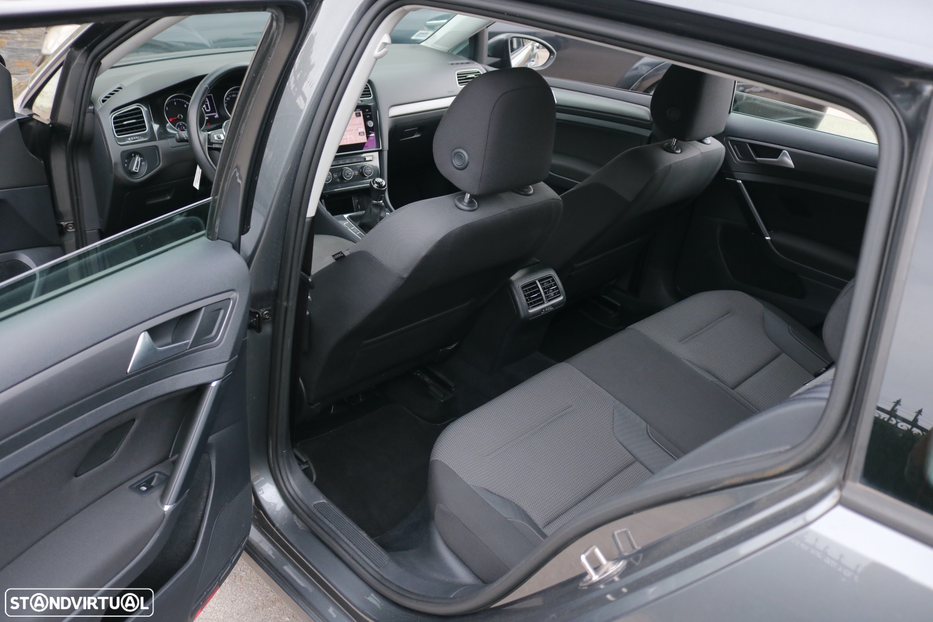 VW Golf Variant 1.6 TDi Highline - 12
