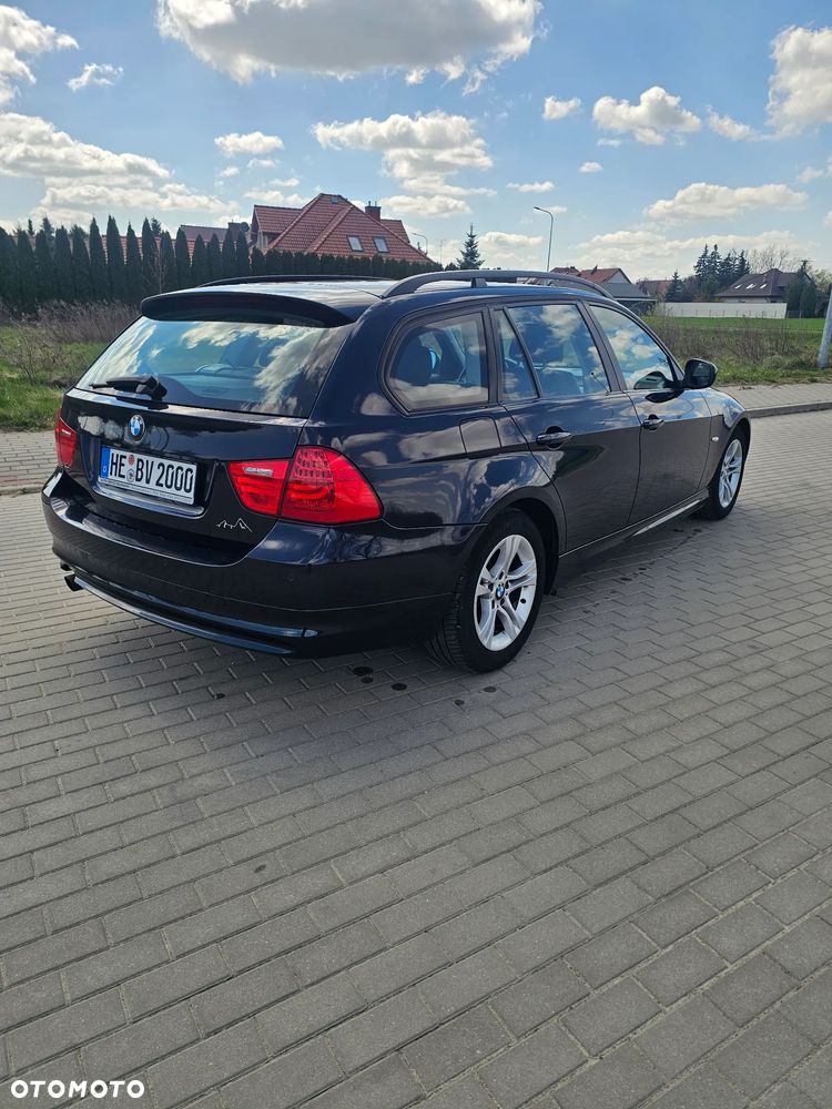 BMW Seria 3 318i Edition Exclusive - 7