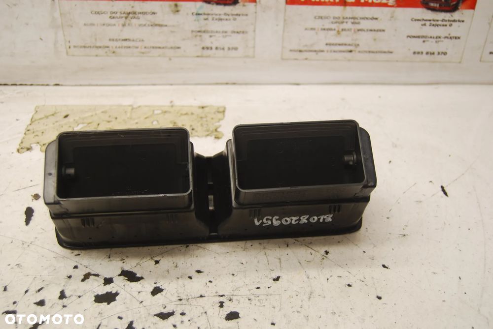 KRATKA NAWIEWU ŚRODKOWA 8L0820951 AUDI A3 8L SEAT TOLEDO II LEON I - 3