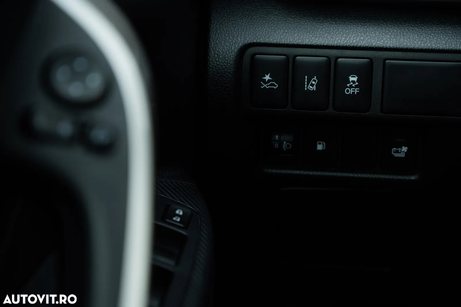 Mitsubishi Eclipse-Cross Plug-In Hybrid 4WD Intro Edition - 35