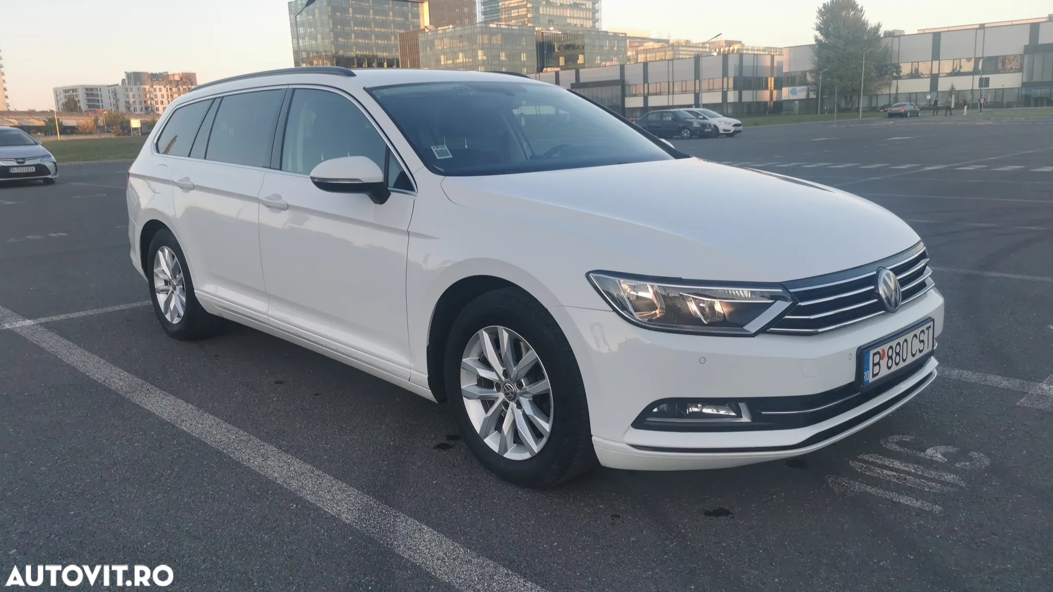 Volkswagen Passat Variant 2.0 TDI DSG (BlueMotion Technology) Trendline - 2