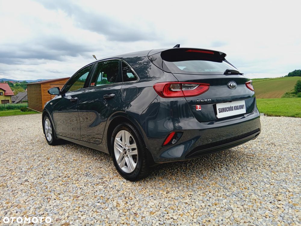 Kia Ceed 1.6 CRDi SCR M - 22