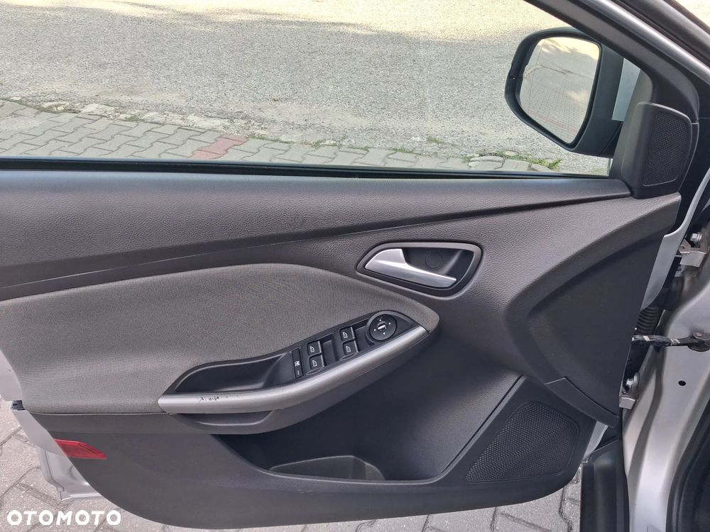 Ford Focus - 27